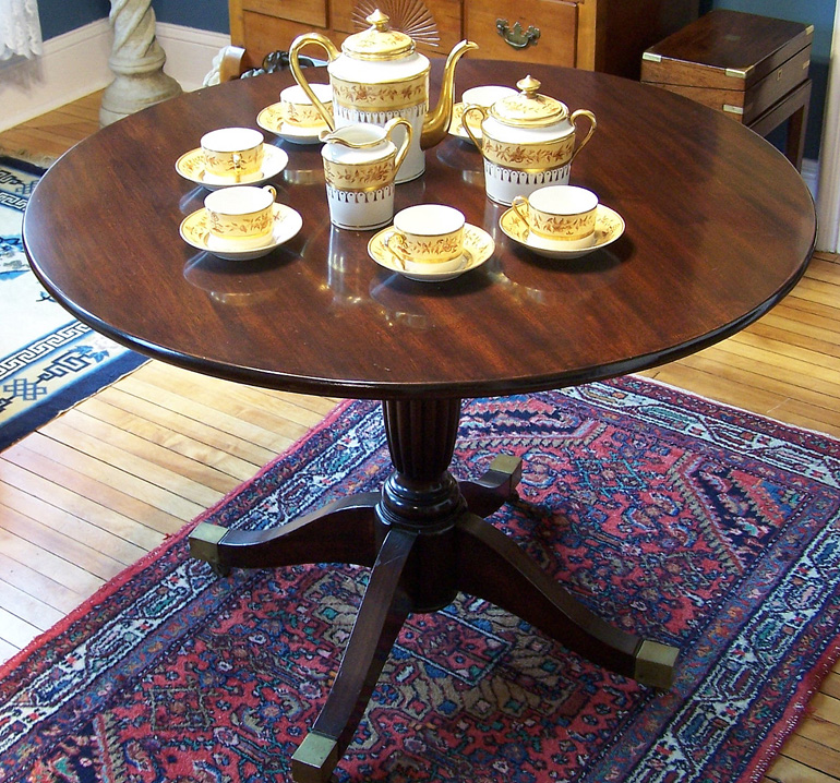 C 1890-1900 Mahogany Tilt Top Breakfast Table 